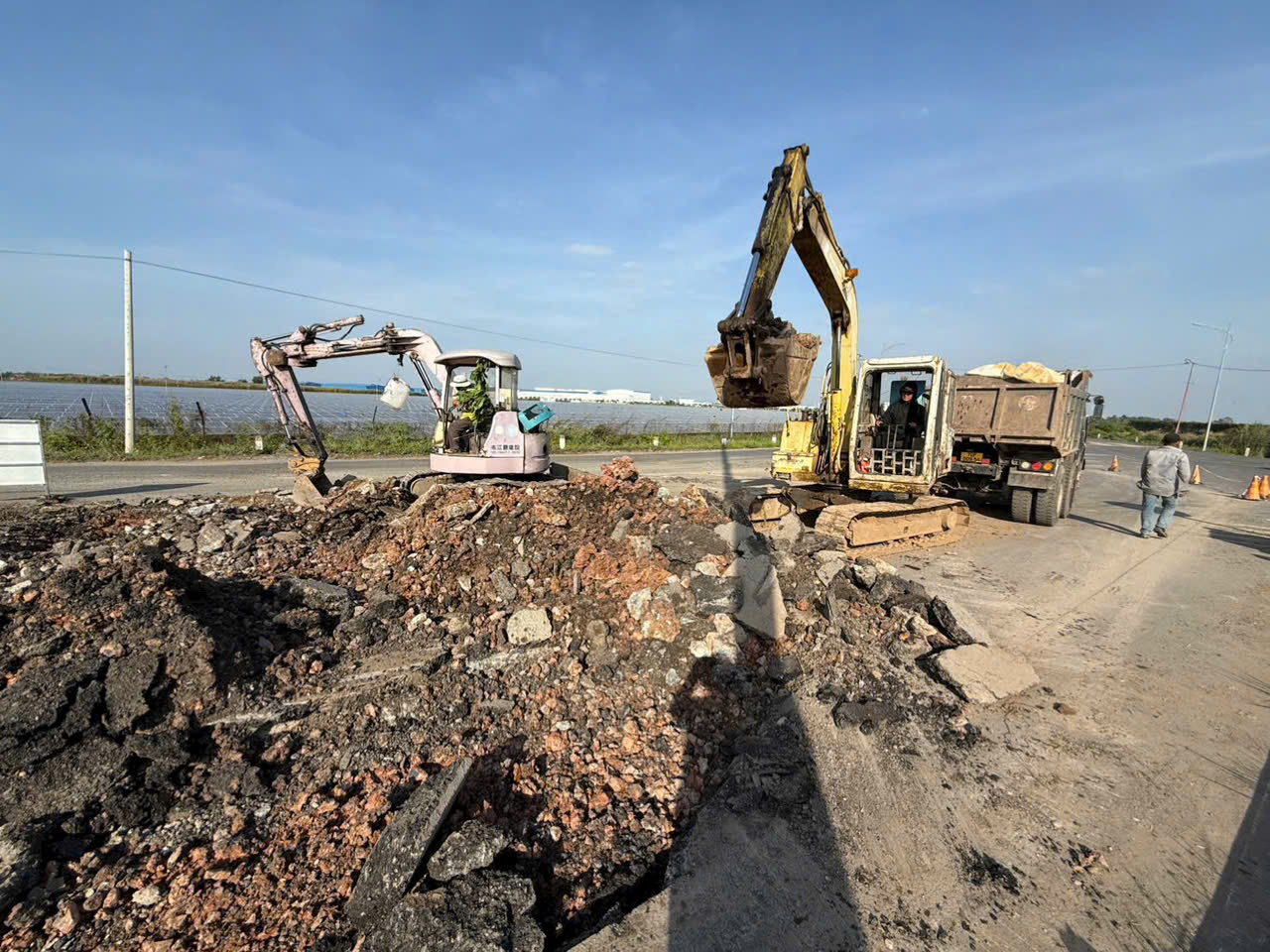 Phá dỡ nhà công trình