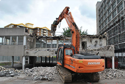 Phá dỡ công trình tại Bình Chánh