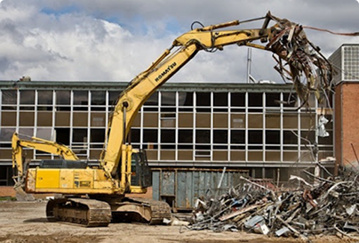 Phá dỡ nhà xưởng 2.000m² tại KCN Tân Bình